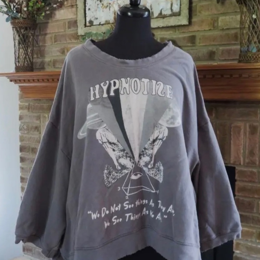 Magnolia pearl sweatshirt